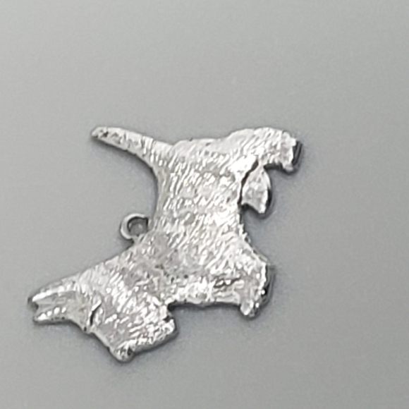 Sterling Silver Scottish Terrior (Scottie) Dog Pendant - Picture 3 of 8